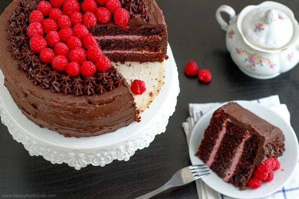 chocolate red wine cake with raspberry filling