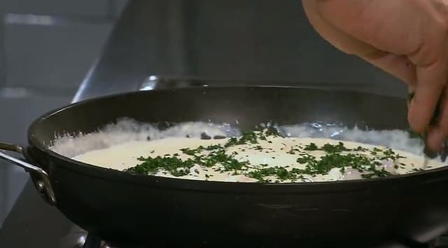 Simple and Delicious Cod in Parsley Sauce