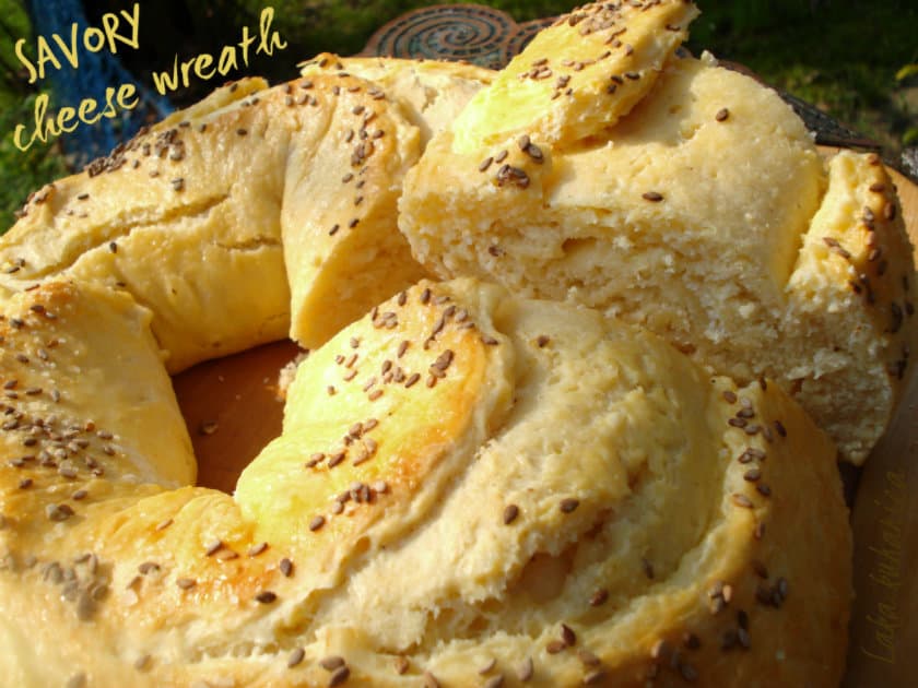 Savory cheese wreath