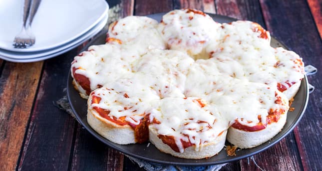 Kid-Friendly Pull Apart Pizza