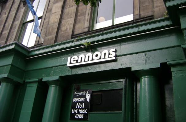 lennon's bar
