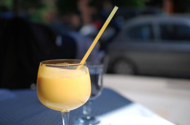 mango lassi