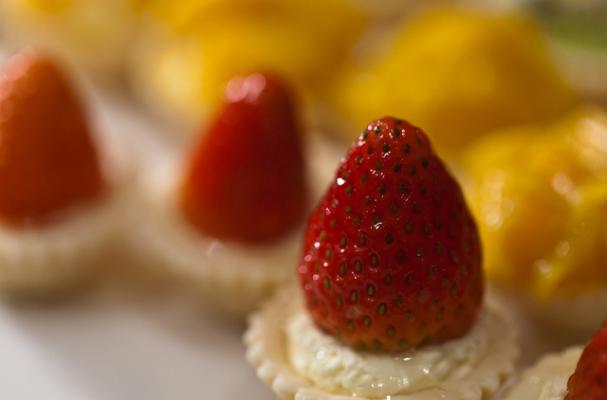 strawberry mini tart