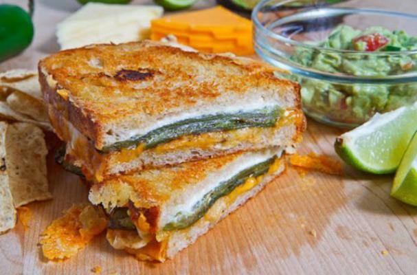 Jalapeño Popper Grilled Cheese Sandwich