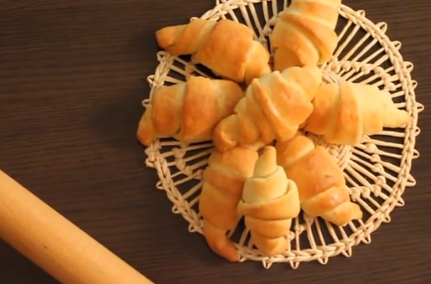 Pillsbury Crescent Rolls (Copycat) - Alyona's Cooking