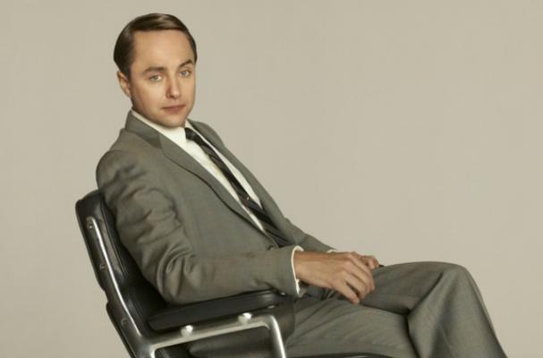 Vincent Kartheiser says Waitress Spat in his Food Because of 'Mad Men' Character