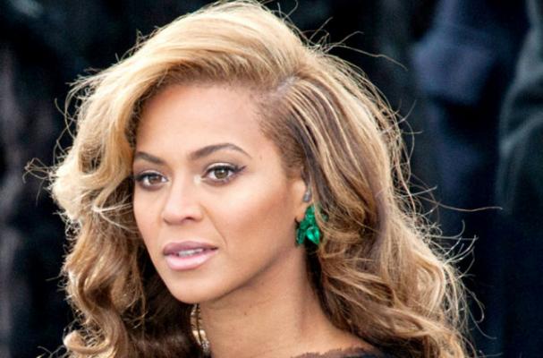 Beyonce Shares Simple Super Bowl Guacamole Recipe