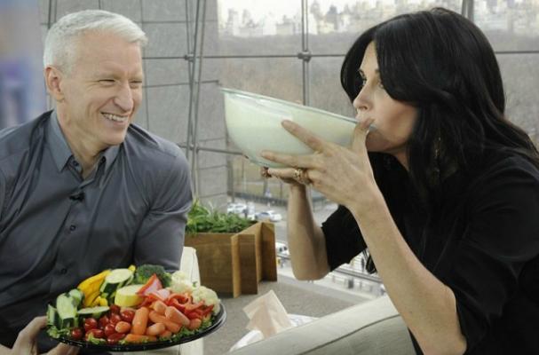 Courteney Cox Drinks Ranch Dressing on 'Anderson'