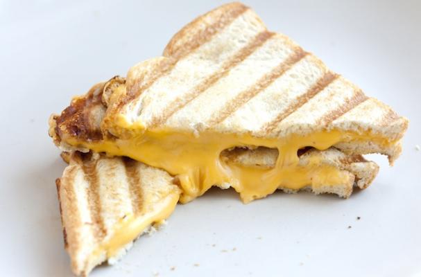 Infographic: How to Make a Grilled Cheese Sandwhich