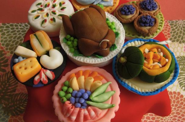 Thanksgiving Feast Cupcake Toppers