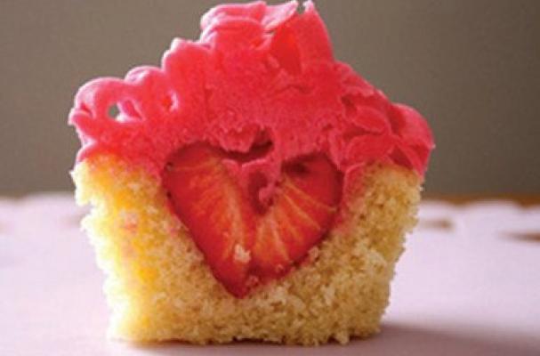 Hidden Treasure Strawberry Cupcakes