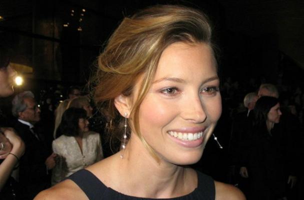 Jessica Biel's tips for eating out