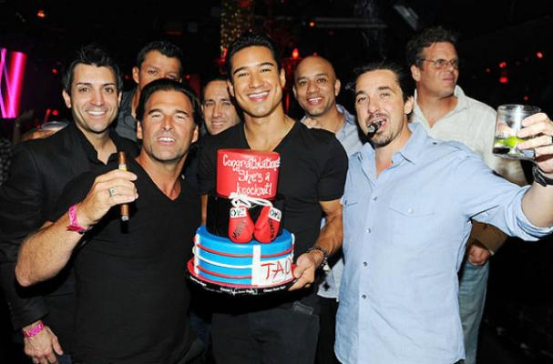 Mario Lopez Celebrates Bachelor Party With Boxing-Inspired Cake