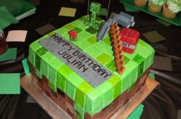 Minecraft cake