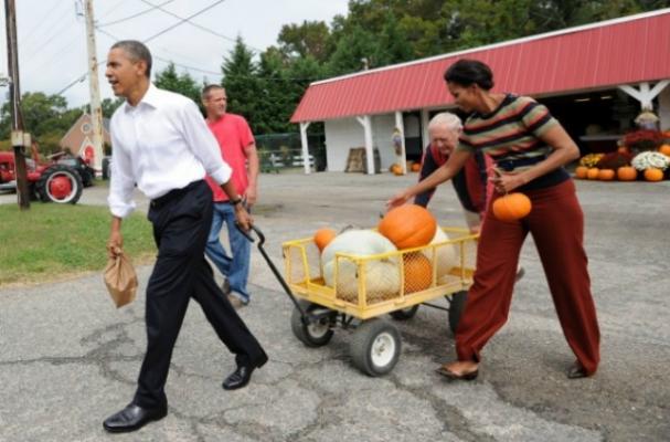 Michelle Obama Gives Out Fruit and Raisins on Halloween