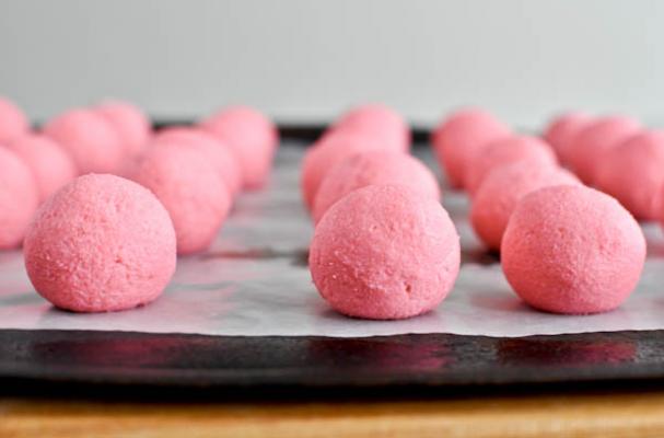 Chocolate Covered Strawberry Cake Balls