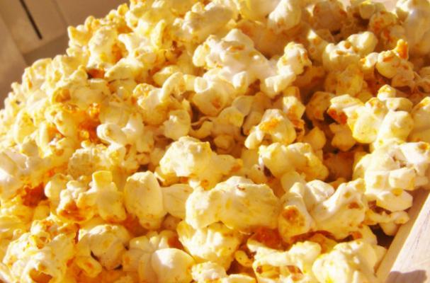 Oscar Worthy Recipes: Sriracha Lime Popcorn