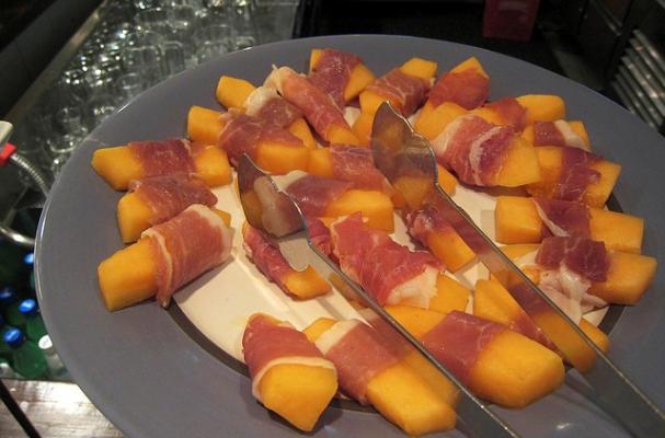 melon and proscuitto