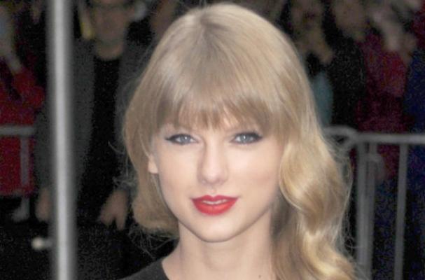 Taylor Swift Leaves $500 Tip at Philadelphia Restaurant