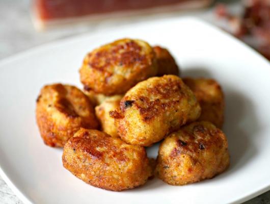 Foodista | Recipes, Cooking Tips, and Food News | Speck Ham Tater Tots